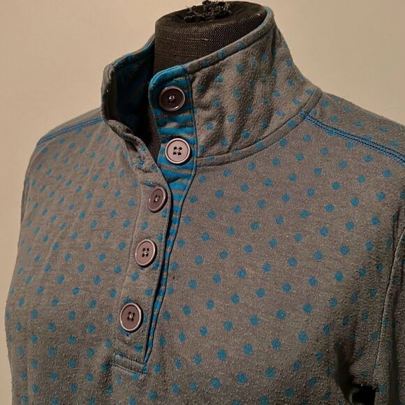 Kavu Women's Gray & Blue Polka Dot Button Front Pullover Top - Picture 3 of 9